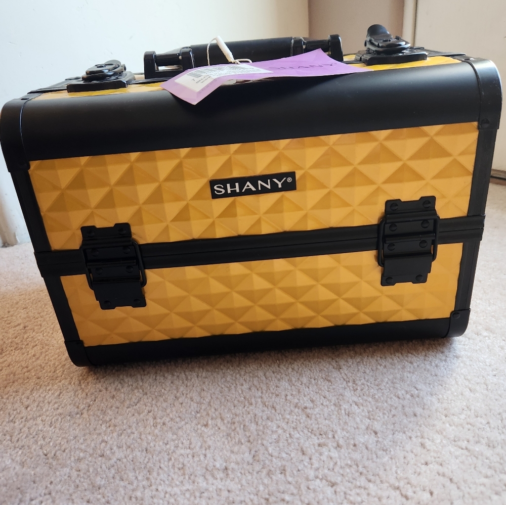 Shany makeup case